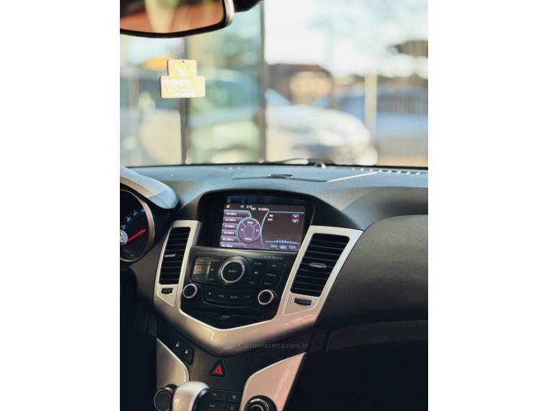 CHEVROLET - CRUZE - 2013/2013 - Branca - R$ 63.900,00