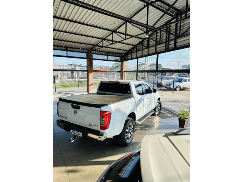 NISSAN - FRONTIER - 2021/2021 - Branca - R$ 175.900,00