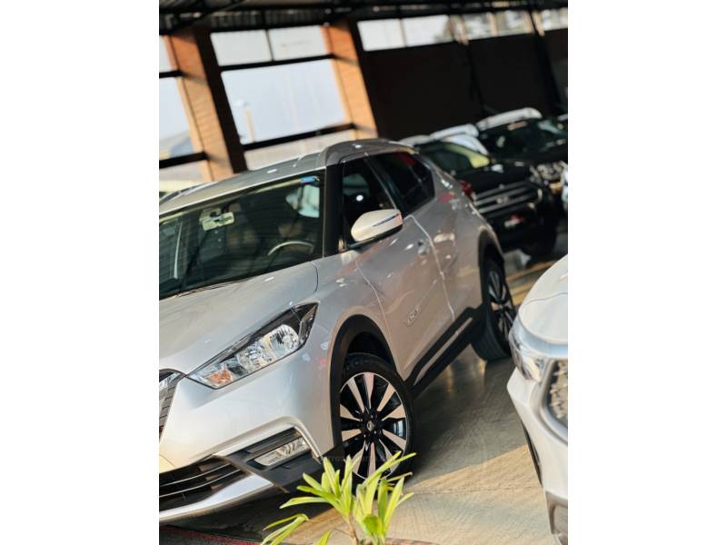 NISSAN - KICKS - 2019/2019 - Prata - R$ 91.900,00