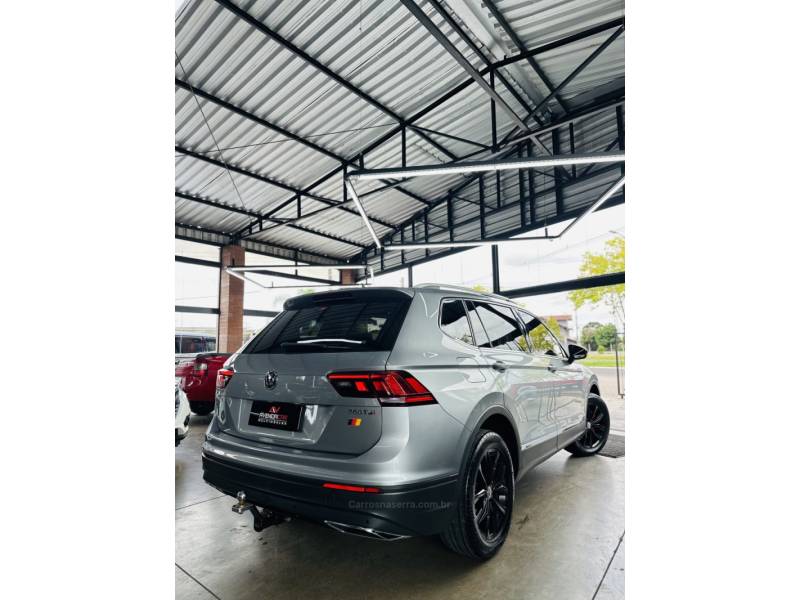 VOLKSWAGEN - TIGUAN - 2019/2019 - Prata - R$ 128.900,00