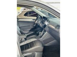 VOLKSWAGEN - TIGUAN - 2019/2019 - Prata - R$ 128.900,00