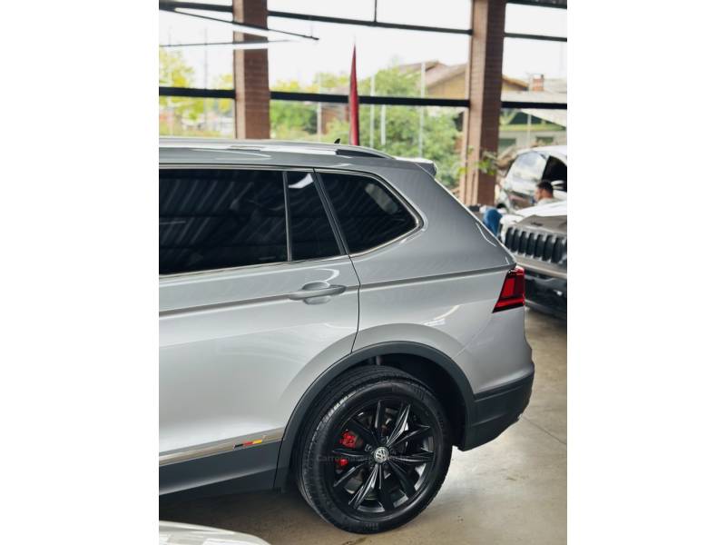 VOLKSWAGEN - TIGUAN - 2019/2019 - Prata - R$ 128.900,00