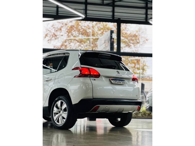 PEUGEOT - 2008 - 2017/2017 - Branca - R$ 60.900,00