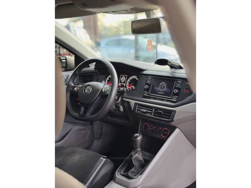 VOLKSWAGEN - VIRTUS - 2019/2019 - Prata - R$ 73.900,00