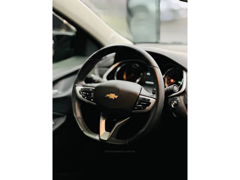 CHEVROLET - ONIX - 2024/2024 - Preta - R$ 90.900,00