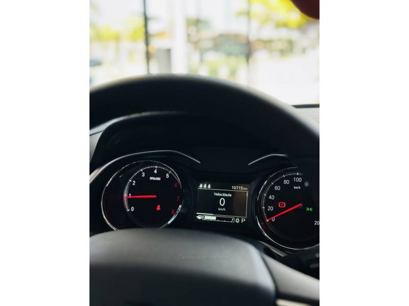 CHEVROLET - ONIX - 2024/2024 - Branca - R$ 94.900,00