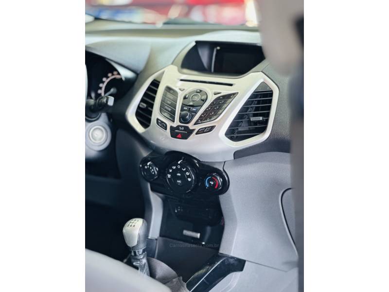 FORD - ECOSPORT - 2013/2013 - Preta - R$ 59.900,00
