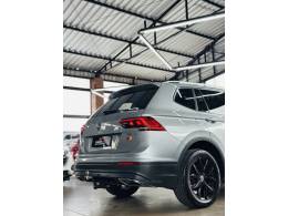VOLKSWAGEN - TIGUAN - 2019/2019 - Prata - R$ 128.900,00