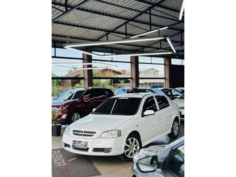 CHEVROLET - ASTRA - 2011/2011 - Branca - R$ 43.900,00