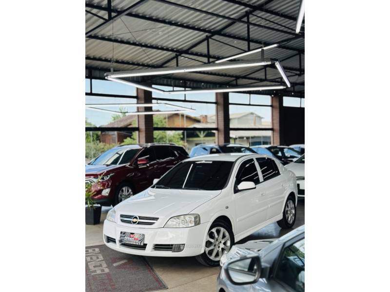 CHEVROLET - ASTRA - 2011/2011 - Branca - R$ 43.900,00