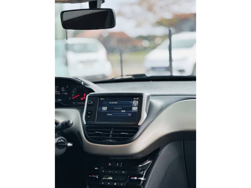 PEUGEOT - 2008 - 2017/2017 - Branca - R$ 60.900,00