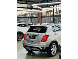 CHEVROLET - TRACKER - 2018/2018 - Prata - R$ 95.600,00
