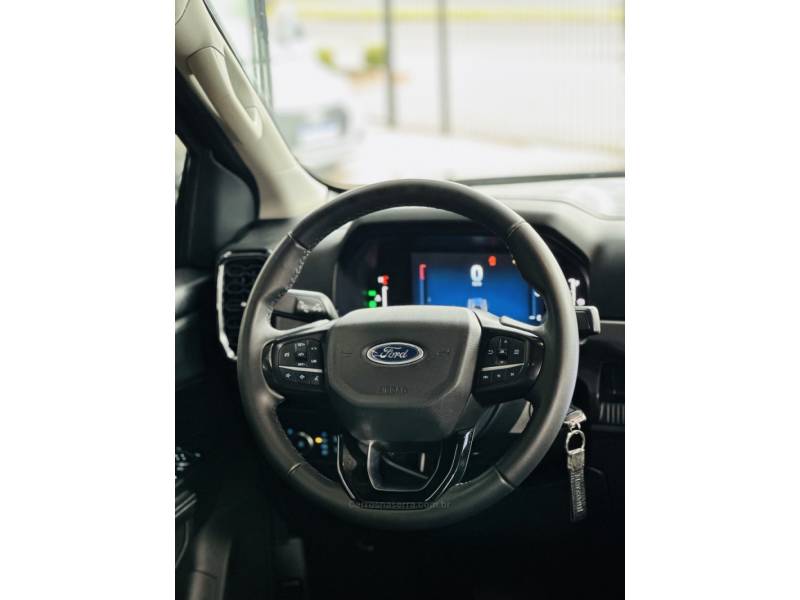 FORD - RANGER - 2024/2024 - Cinza - R$ 258.000,00