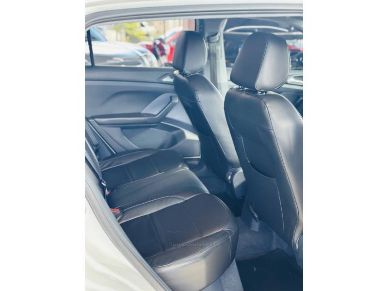 VOLKSWAGEN - T-CROSS - 2022/2022 - Branca - R$ 98.900,00