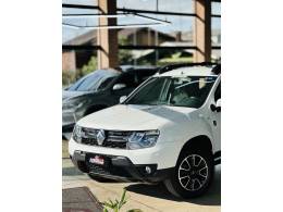 RENAULT - DUSTER - 2016/2016 - Branca - R$ 65.900,00