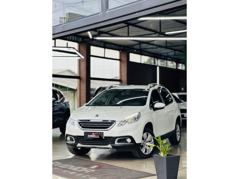 PEUGEOT - 2008 - 2017/2017 - Branca - R$ 60.900,00